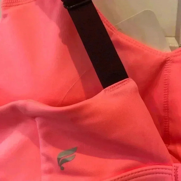 Athleta All Day Everyday Low impact V-neck,removable pads adjustable straps - Picture 7 of 8